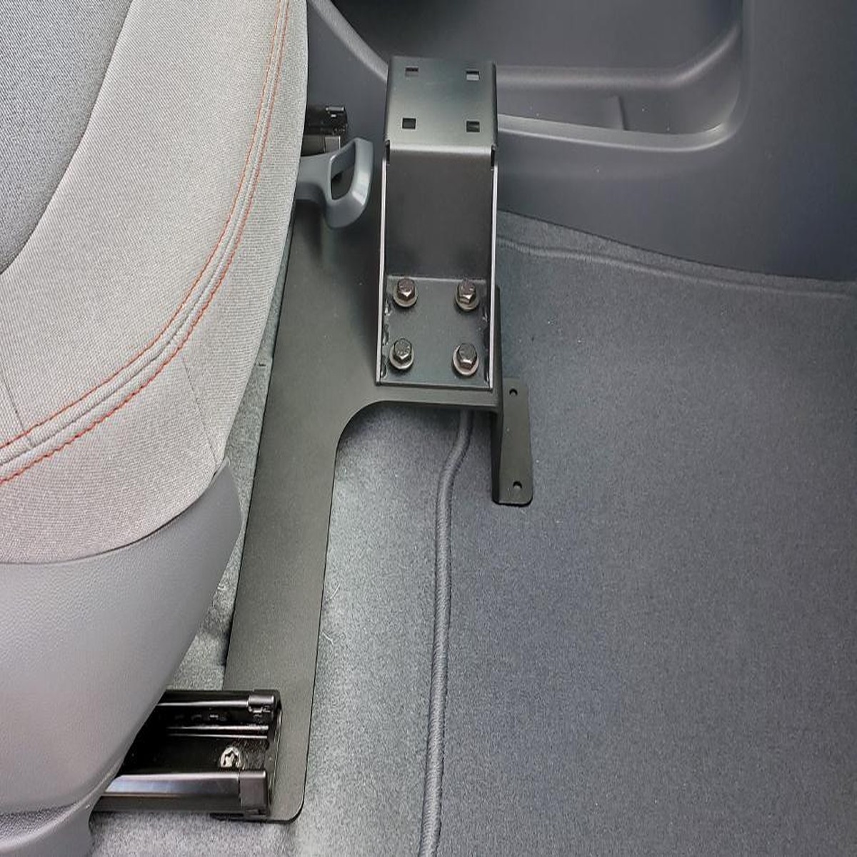 kit-2017-chevy-bolt-pedestal-kit-with-mongoose-9-locking-slide-arm-with-short-clevis-7170-0913-01-7170-0913-01