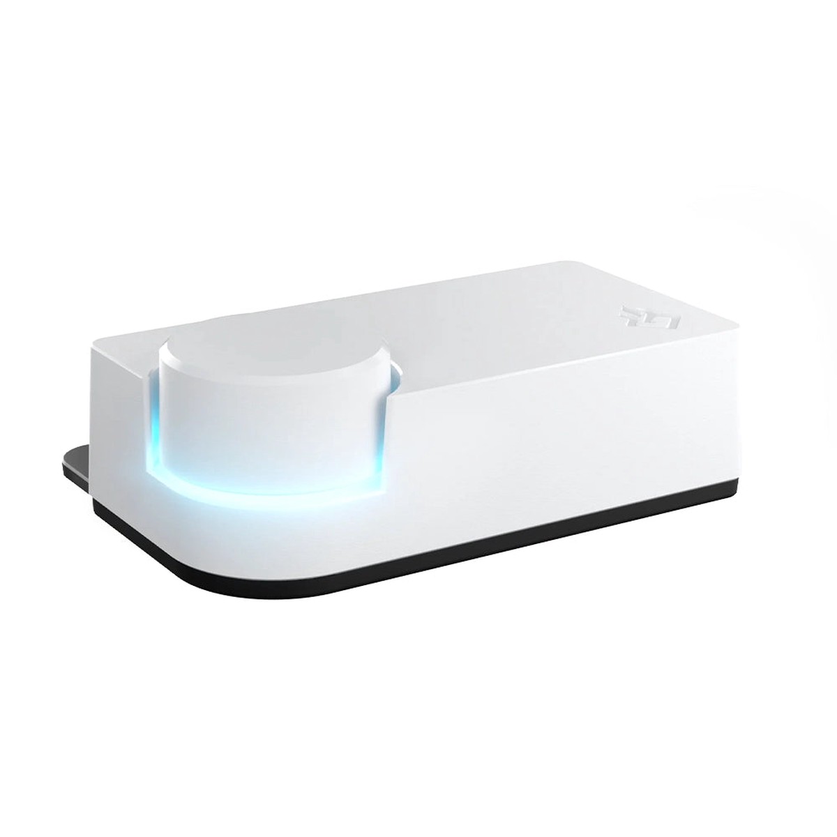 beacn-studio-white